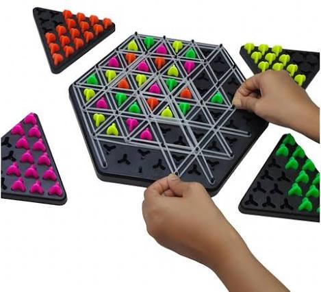 Chain Triangle Chess Game